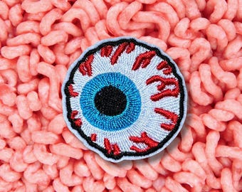 Blutroter Augapfel gestickt Aufnäher: Gestickter Surrealer Stil