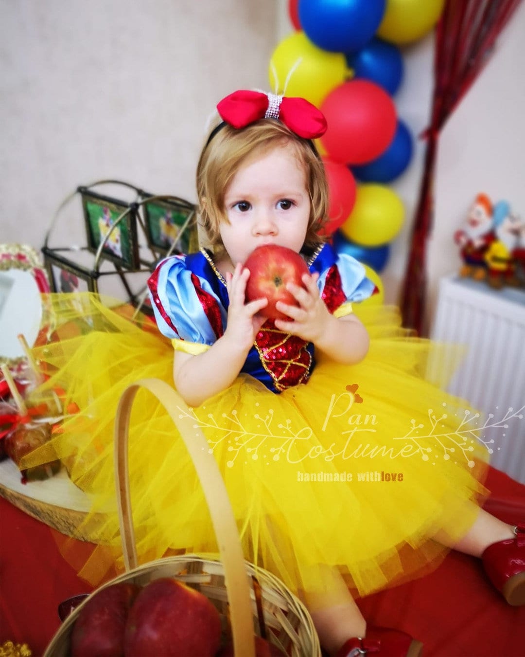Snow white hotsell 1st birthday dress