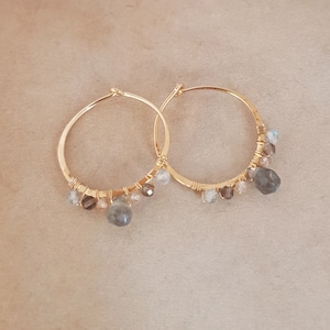 Earrings Myra gold with labradorite, Hoop earrings, Hammered earrings, 14k gold filled, Handmade
