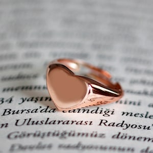Silver Heart Signet Ring, Adjustable Heart Ring, Heart Ring, Stamping Ring, Heart Shaped Signet Ring, initial Signet Ring, Heart Pinkie Ring