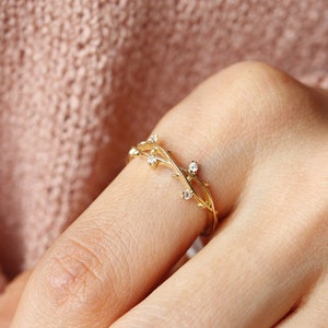 14k Ivy Ring, Leaf Branch Ring, Ivy leaf ring,  Christmas Gift For Her, Leaves Ring, Ivy Flower Ring for Women