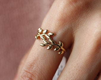 14k Gold Leaf Ring, Leaf Branch Ring, Gold Leaf Ring, Laurel Wreath, Vine Ring, İvy Ring Gold, Twig Ring, Leaf Engagement Ring