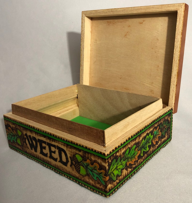 Green Man Oak Leaf Weed Box | Etsy