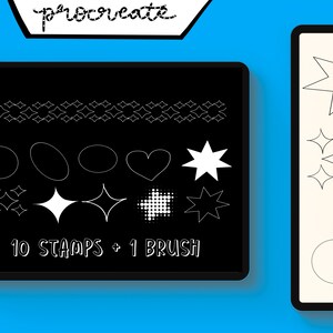 Può includere: Uno schermo di tablet digitale nero che mostra 10 timbri bianchi e un pennello. I timbri includono un cuore, stelle, cerchi e un motivo a punti. Il testo "10 STAMPS + 1 BRUSH" è visualizzato sullo schermo.