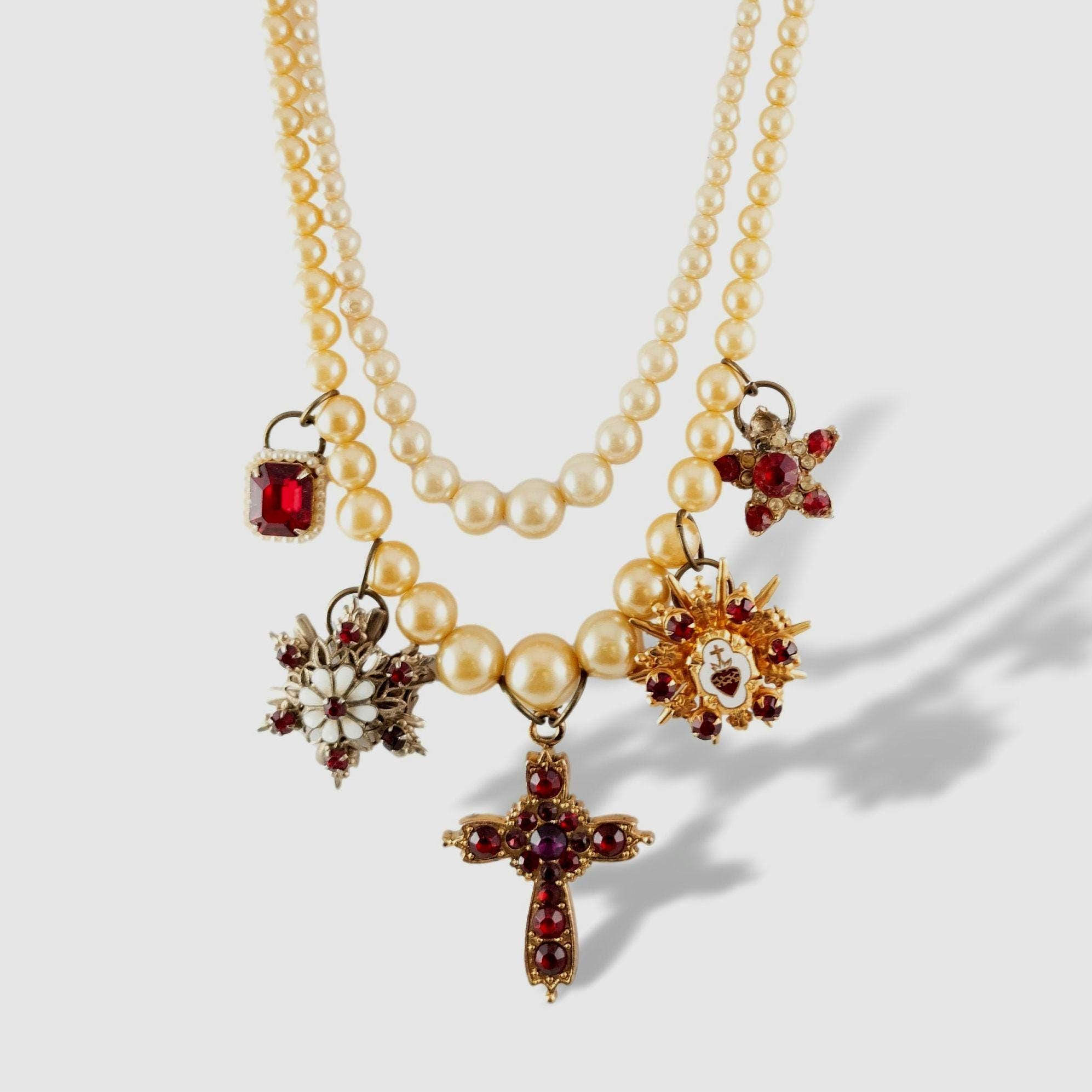 Collier Vintage MICRIS En Fausses Perles Rouges Et Strass - Longueur 42 Cm, Plaqué Or 24 Carats, Occasion