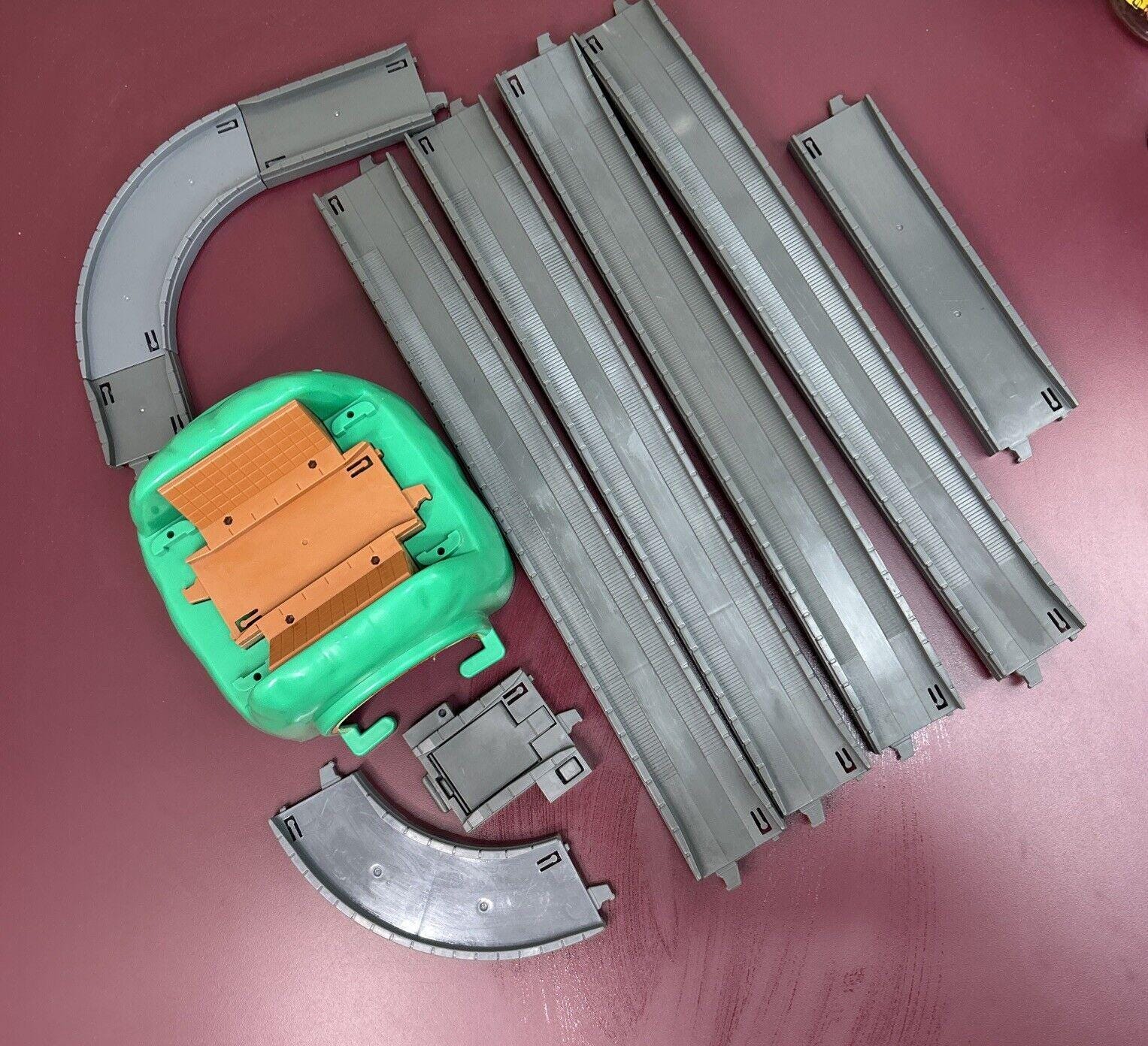子供用品 Tomy Train Tracks / Buildings / Tunnel Tomy Thomas Train Tunnel Toy Green Plastic 4 Piece 8 X 4 Vintage