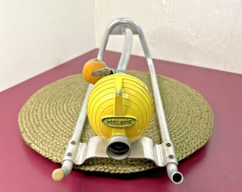 Vintage Melnor Oscillating Metal Sprinkler Lawn And Garden Made in USA Model 550