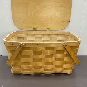 Basketville Quality Magazine Basket with Painted Loons Putney VT Dated 1988