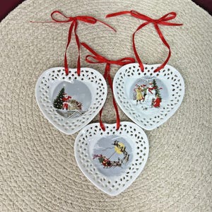 Set Of 3 Porcelain Victorian Christmas Scene Plate Ornaments W/ Ribbon Hangers