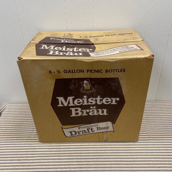 Meister Brau Concora Coated 6 Half Gallon Bottles Cardboard Carrying Case