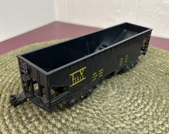 Marx O Gauge Lehigh Valley LV 21913 Black 2-Bay Hopper Car Railroad