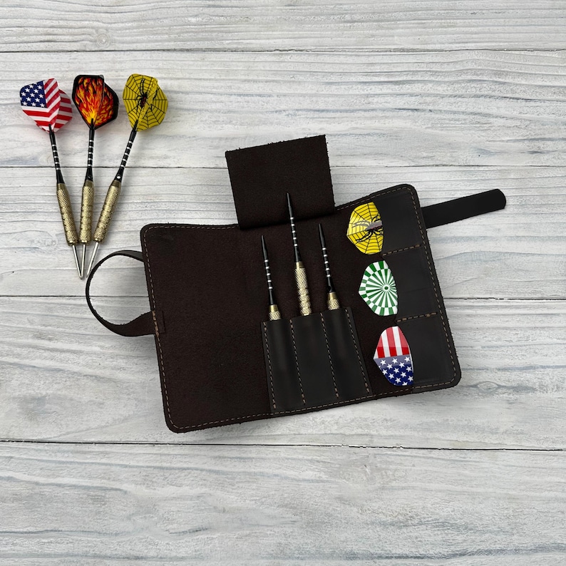 roll-up desing darts case brown