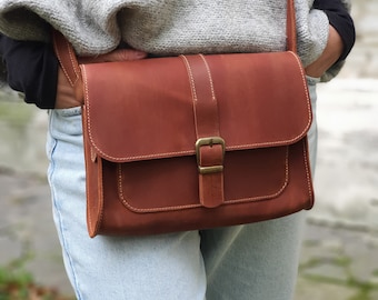 Leather Crossbody Bag Women, Leather Shoulder Bag, Distressed Leather Messenger Bag, Small Leather Satchel, Leather Purse Everyday Use