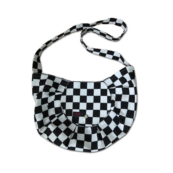 Umhängetasche Schachbrettmuster, Schultertasche sportlich, Tasche schwarz-weiß, Tasche mit Checkerboard Muster, Emo Style Tasche,Retrotasche