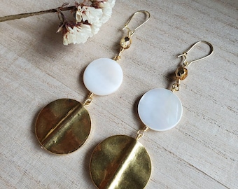 White Shell and Gold Metal Statement Dangles, shell dangles, statement earrings, gold metal earrings, shell earrings, white earrings, shell