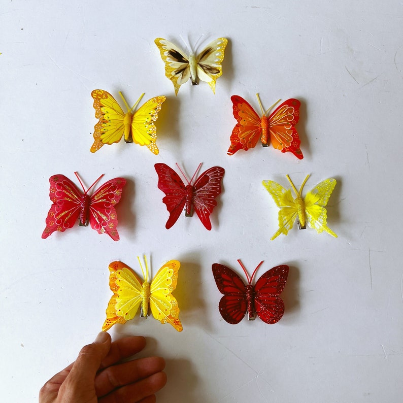 Papillons artificiels avec ou sans épingles, vrai papillon, papillon plume 3D, décoration de chambre d'enfant, couronne de fleurs, décorations de chapellerie image 1
