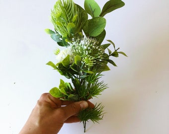 Mélange de bouquet de verdure artificielle avec baies, fougères, eucalyptus, mélange de 5 tiges, petit remplissage, remplissage de bouquet, fleurs artificielles, fourniture couronne florale