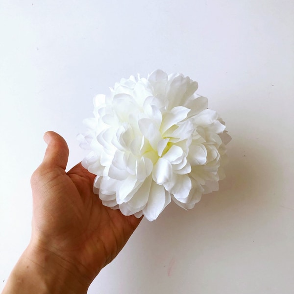 Witte chrysant hoofd, kunstbloemen, witte bloemkop 13 cm diameter, bloemenpioenkunst, namaakbloemen, zijden bloemen, ivoorbloem