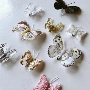 Mariposas de plumas con adornos, suministros de sombrerería, horquilla de mariposa para el cabello, adorno para pastel, detalles de ramos de mariposas, regalos para la fiesta nupcial.
