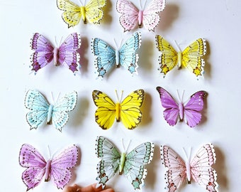 Papillons artificiels avec épingles, papillon à la recherche réelle, papillon plume 3D, décor de pépinière, couronne de fleurs, chapellerie, faux papillons
