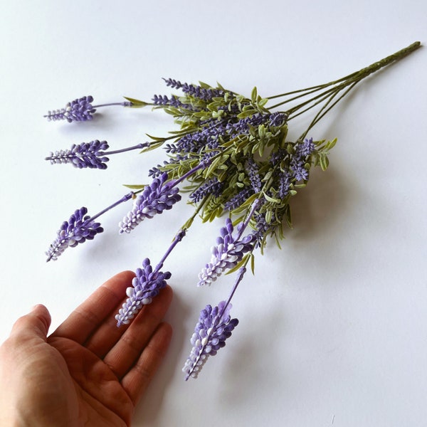 Brins de lavande artificielle, fausses fleurs de lavande, bouquet de sauge, 47 cm de haut/18 pouces de haut, 7 tiges, décoration printanière, fleurs provençales