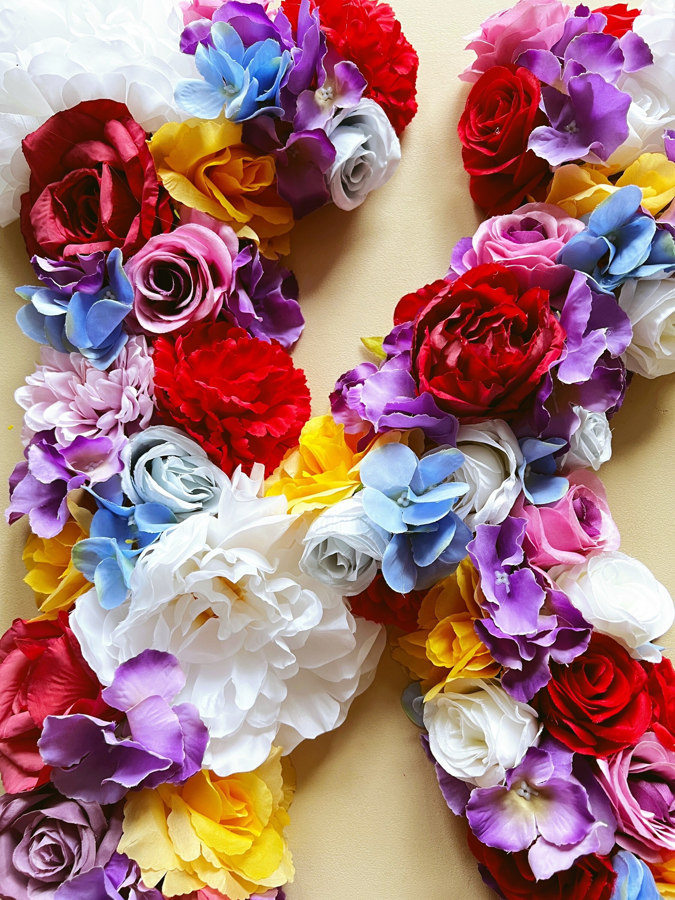 Laelfe 12 Pcs Rose Rosse Finte per Decorazioni, Bouquet Fiori Finti di Rosa con Steli Lunghi