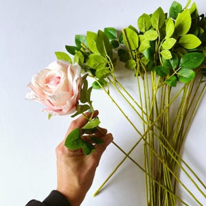 Tallo de rosa artificial: Suministros florales para manualidades con alambre (45 cm)