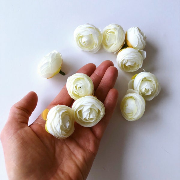 White ranunculus flower buds for DIY, Artificial silk flowers, ranunculus asiaticus head set, 3.3cm/1.3 inches diameter, white ivory flowers