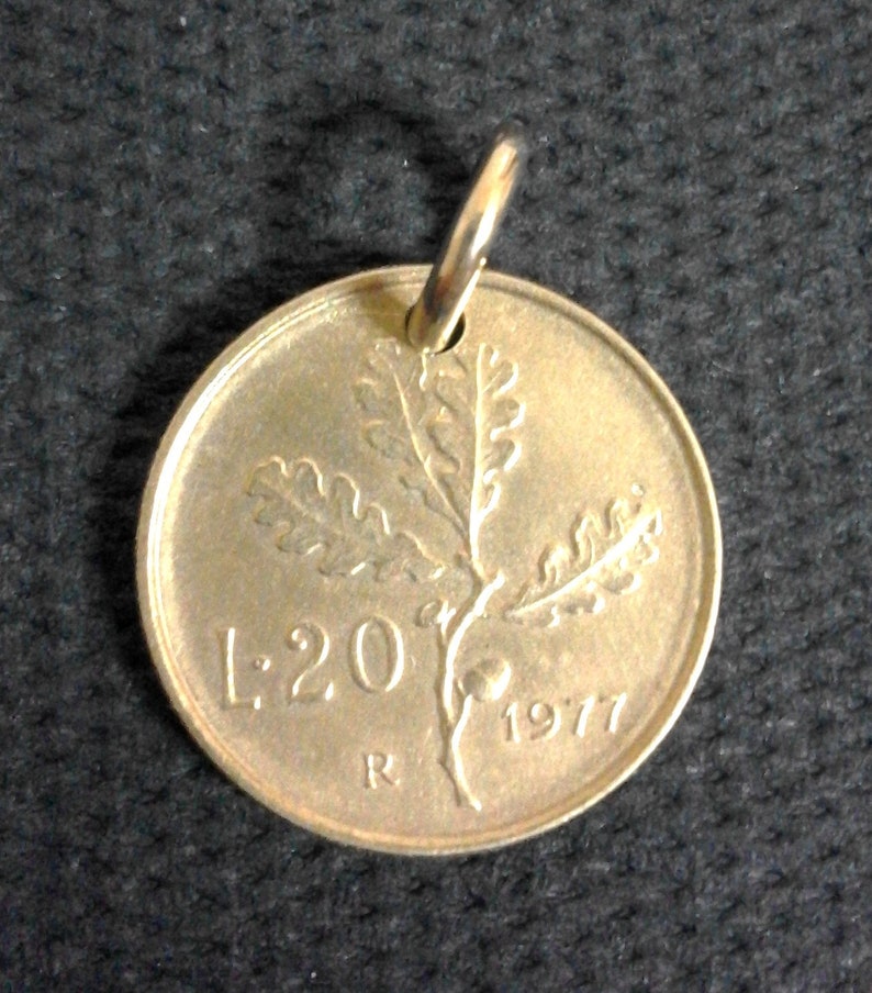 1977 Amulet Pendant with 20 lire coin oak Italian Republic