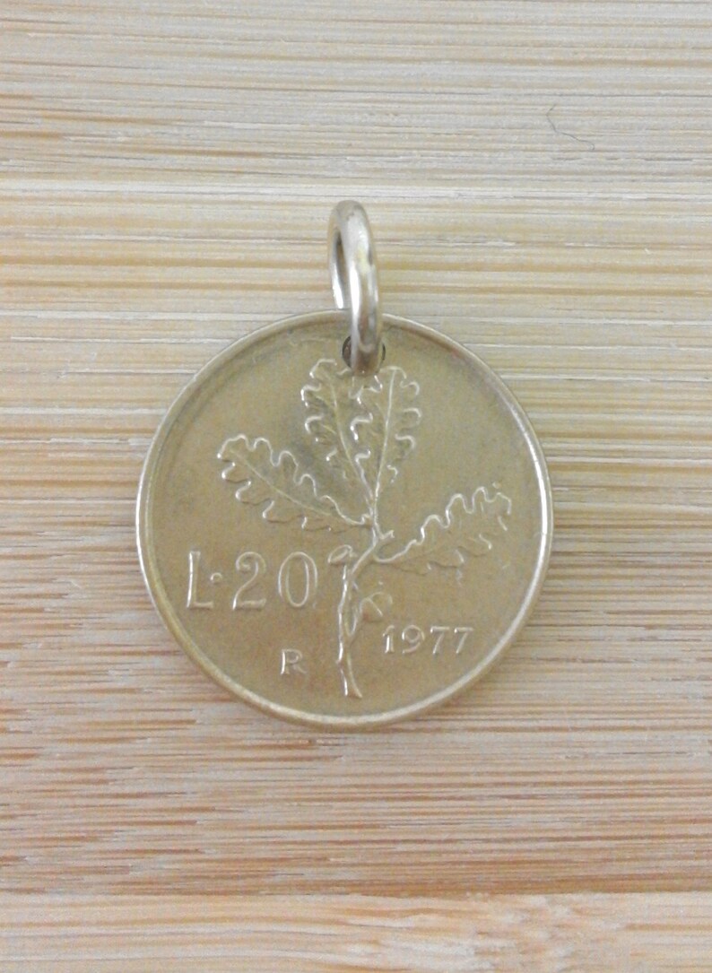1977 Amulet Pendant with 20 lire coin oak Italian Republic