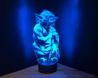 STARWARS スターウォーズ ヨーダ ライトアップ2500体限定フィギュア Yoda Hologram, Jedi Master, Edge Lit Acrylic LED Light with Remote