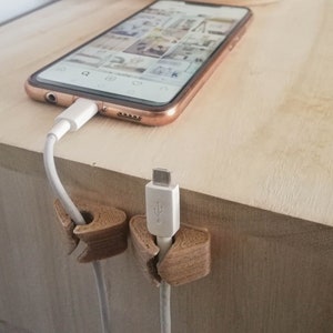 Porte-câbles (paquet de 3) - Organiseur de câbles - Organiseur de chargeur - Organiseur de câbles de table - Support de cordon - Gestion des câbles
