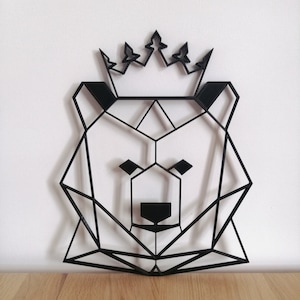Geometric Bear with Crown - Hanging Wall Art - Bear Figurine - Bear Head - Bear Statue - Animal - Bear Wall Art - Wire Sculpture - Kids Room