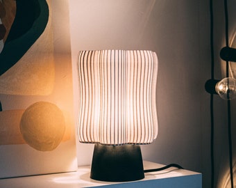 Wavy Table Lamp - Minimalistic Desk Lamp, Modern Mushroom Light, Fabric Cord Switch, LED E26/E27 Compatible