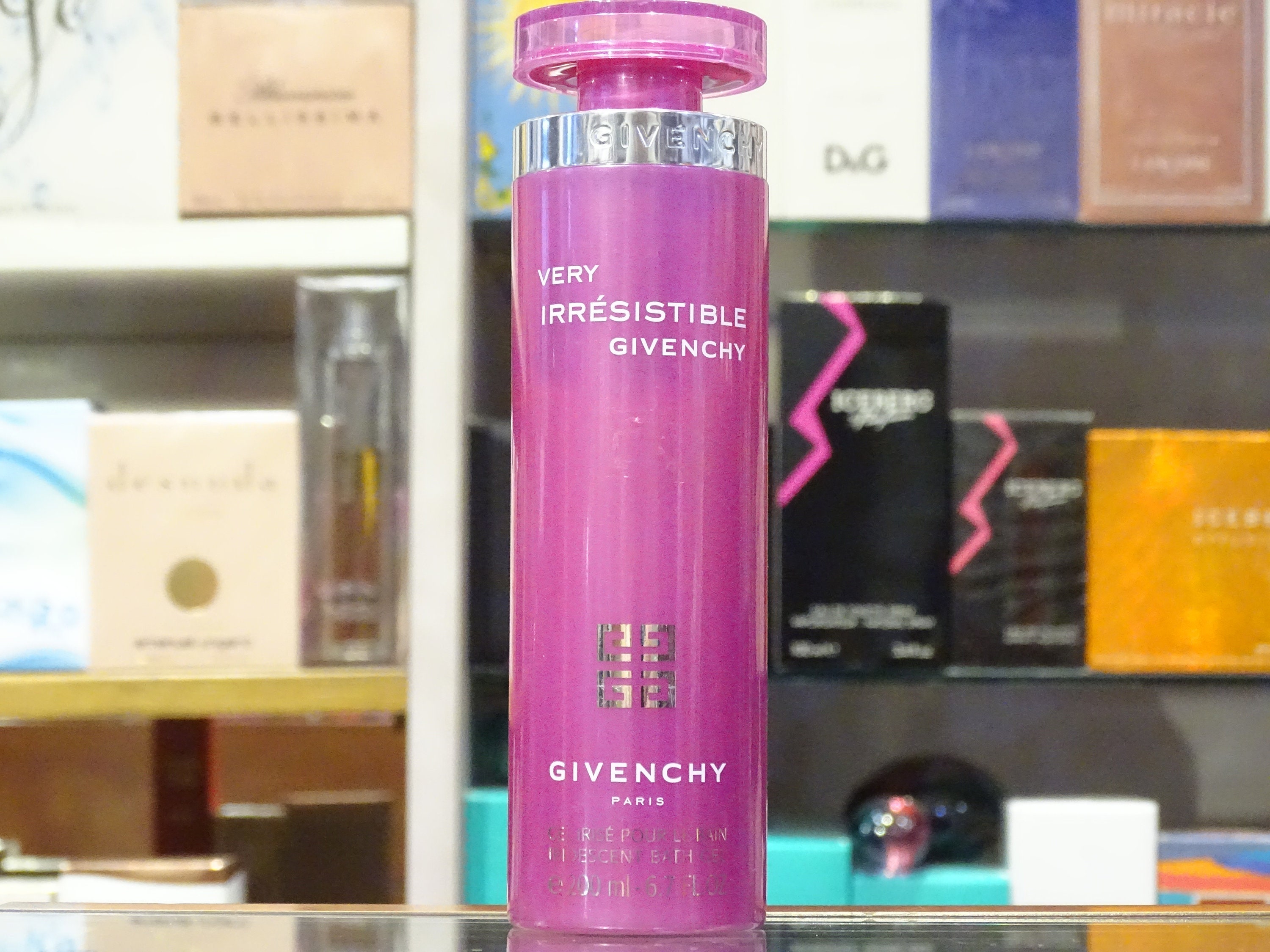 Givenchy Very Irresistible Iridscent Shower Gel 200ml Gel Pour Le Bain Very Rare Etsy Canada