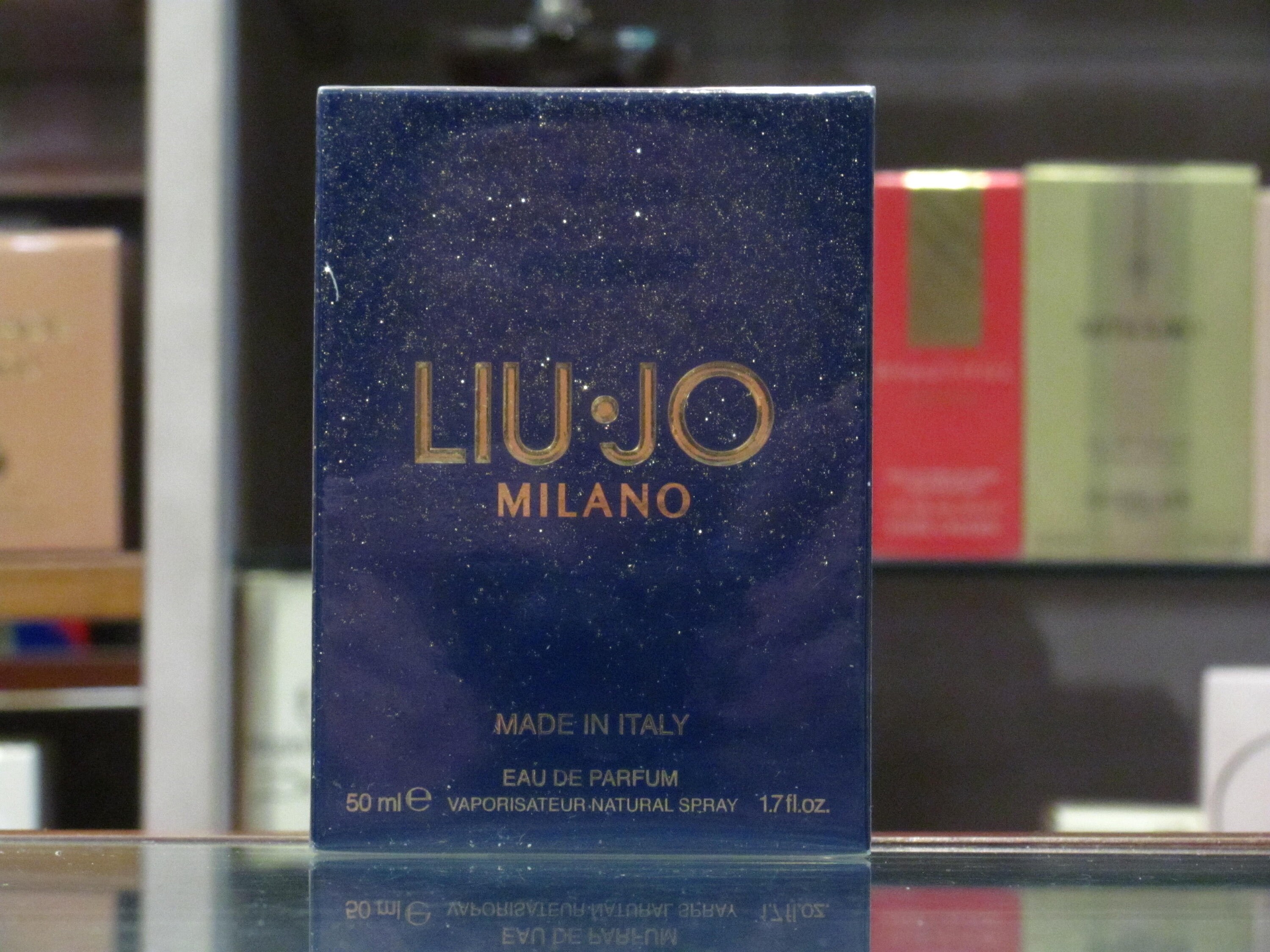 Milano parfum. Мужской парфюм милано. Духи милано. Milano parfum. Духи милано мужские.