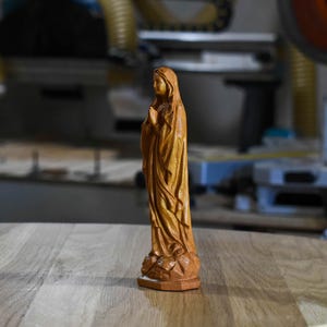 Hand Carved Maple Virgin Mary Statue – Christian Religious Icon image 8