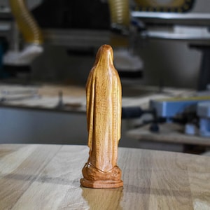 Hand Carved Maple Virgin Mary Statue – Christian Religious Icon image 9