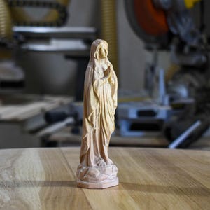Hand Carved Maple Virgin Mary Statue – Christian Religious Icon image 3