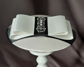 Fascinator Creme Schwarz Schleife "Stella" Headpiece Hut Kopfschmuck Hochzeit elegant romantisch Accessoire festlich