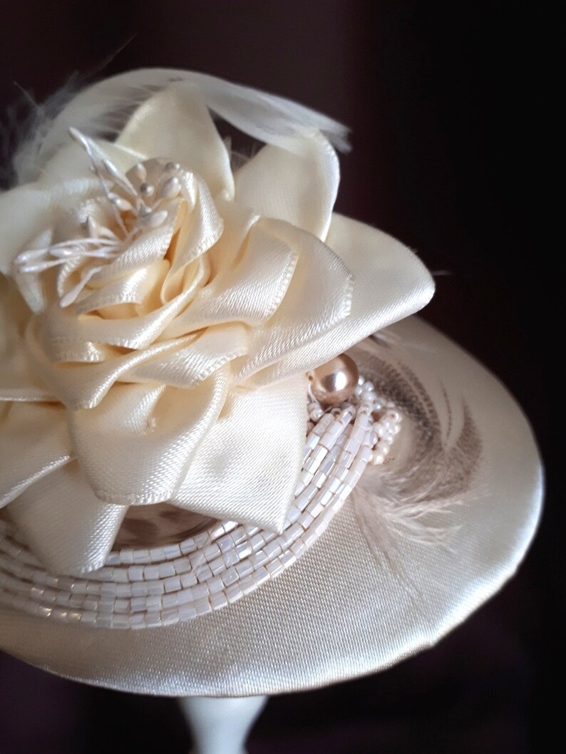 Fascinator Braut Kopfschmuck Creme Ivory Hellbeige Satin Etsy.de