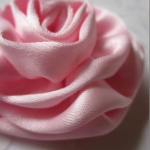 Pink bridal hair clip hair flower fabric flower flower satin clip baptism wedding Christmas Chérie elegant noble image 2