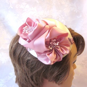 Braut Kopfschmuck Fascinator Hut Headpiece Creme Rosa Altrosa Jeanette elegant Hochzeit Taufe Abschlussball afbeelding 6