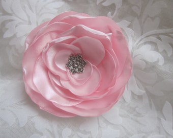 Rosa Stoffblume Braut Brosche Klammer mit Strass "Bijou Rose" Hochzeit Accessoire Brautschmuck romantisch elegant festlich Jubiläum