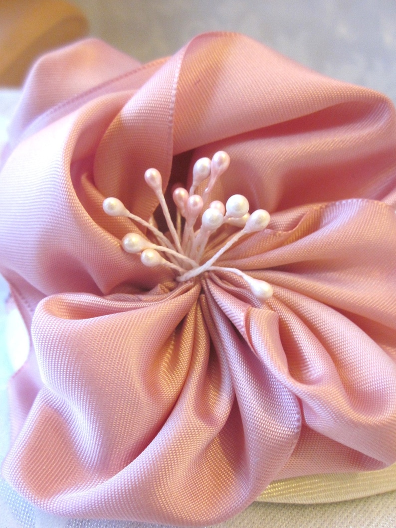 Braut Kopfschmuck Fascinator Hut Headpiece Creme Rosa Altrosa Jeanette elegant Hochzeit Taufe Abschlussball afbeelding 3
