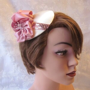 Braut Kopfschmuck Fascinator Hut Headpiece Creme Rosa Altrosa Jeanette elegant Hochzeit Taufe Abschlussball afbeelding 7