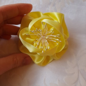 Braut Brosche Klammer Blüte Rose gelb Louise ein zauberhaftes Accessoire für festliche Gelegenheiten Bild 2