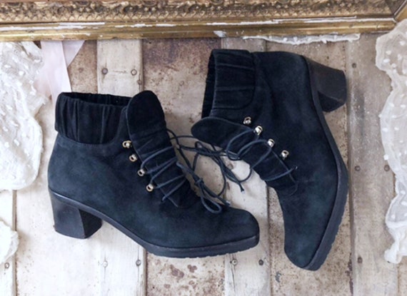 narrow lace up boots