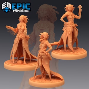 Könnte beinhalten: Drei orange-braune Miniaturfiguren einer Frau in fließenden Gewändern, mit detaillierten Gesichtszügen und Kopfschmuck. Die Figuren stehen auf kreisförmigen Sockeln, mit dem Logo "EM EPIC Miniatures" oben links.