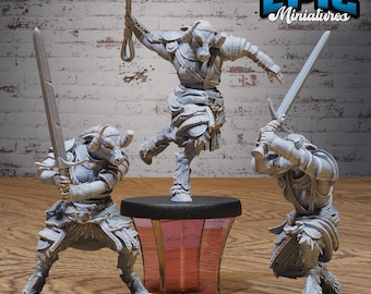 Female Minotaur Warrior Miniature | 28mm-32mm | 3D Printed Resin Female Minotaur Warrior / Beast Fighter for D&D / Pathfinder | RPG Tabletop
